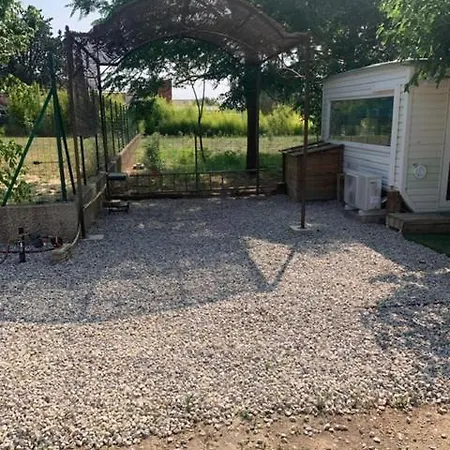 Mobil Dans Propriété Privée *