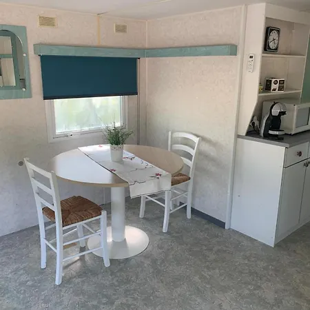 Mobil Dans Propriete Privee Kemping *