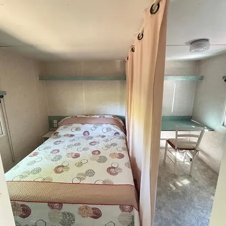 Mobil Dans Propriété Privée Campeggio Béziers